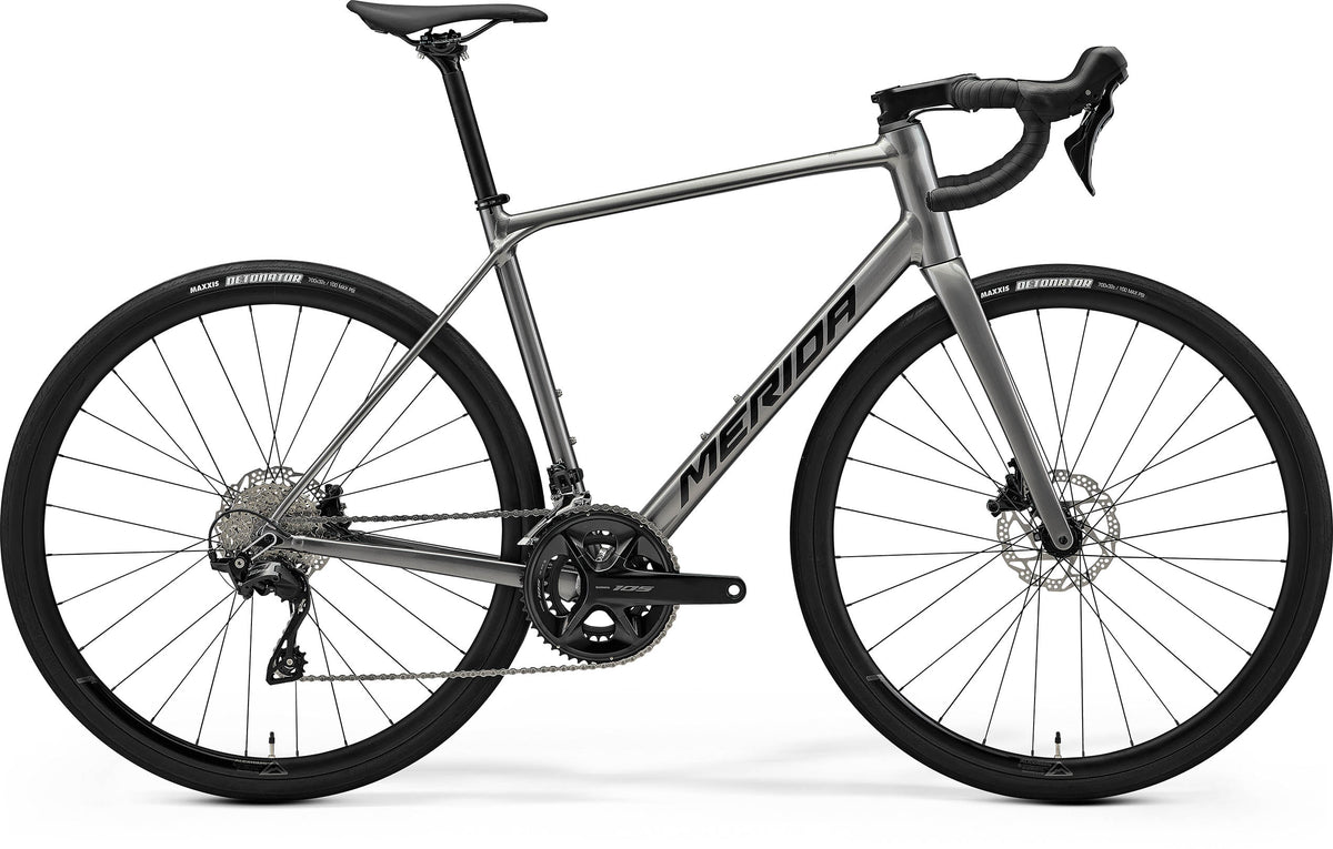 Scultura Endurance 400 - Gunmetal Grey (Black)