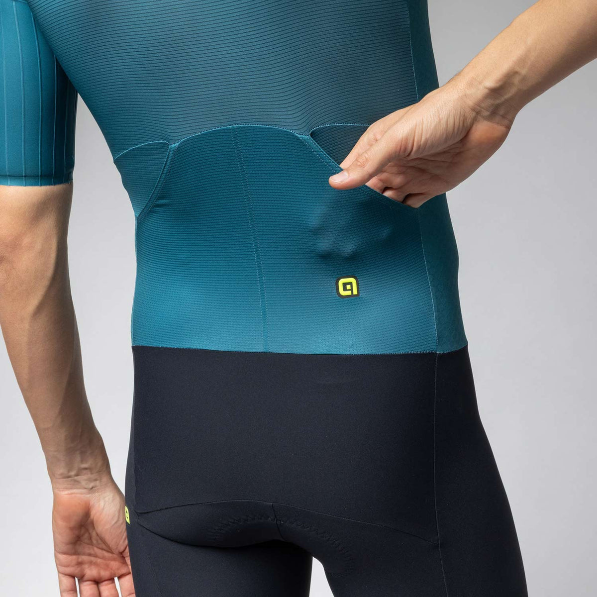 Eagle Short Sleeved Tri Suit