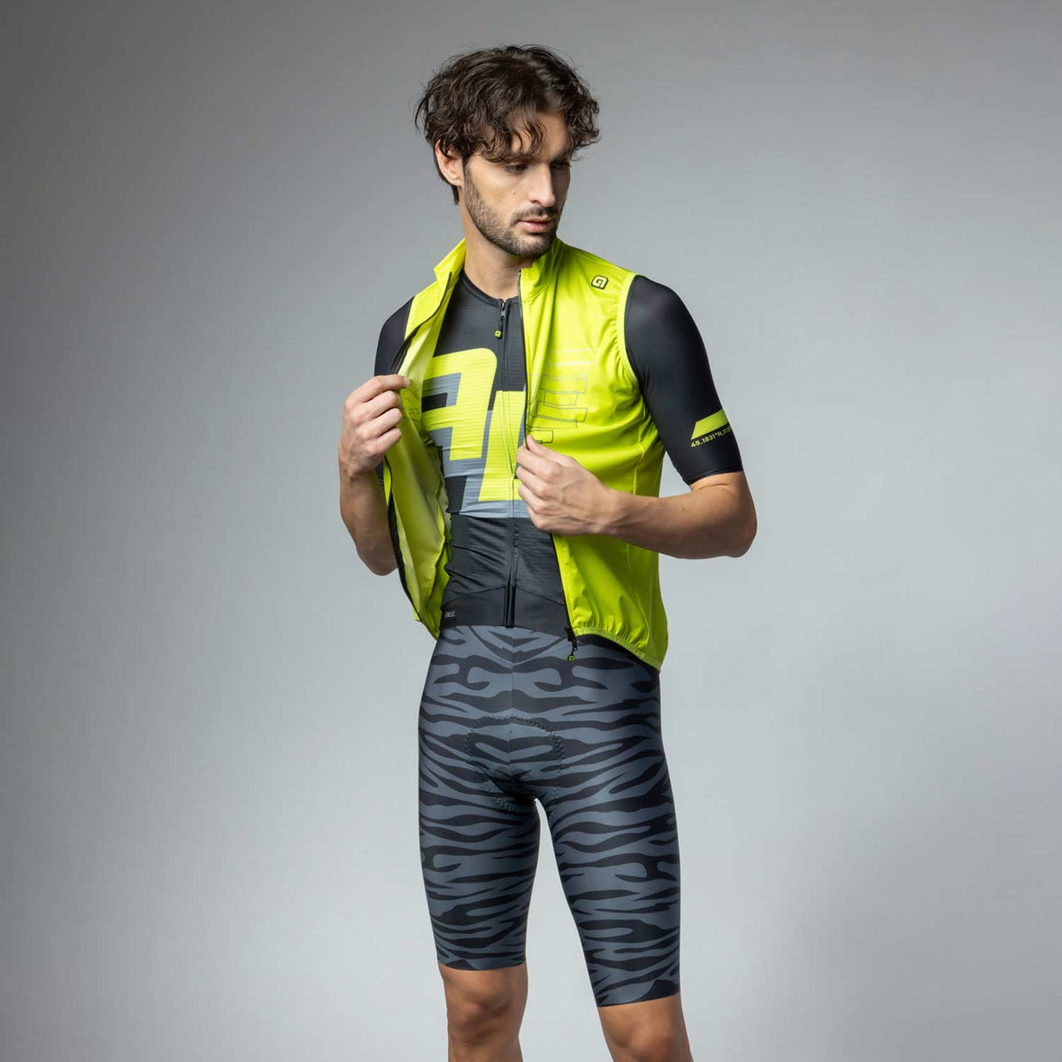 Sauvage PR-E Vest