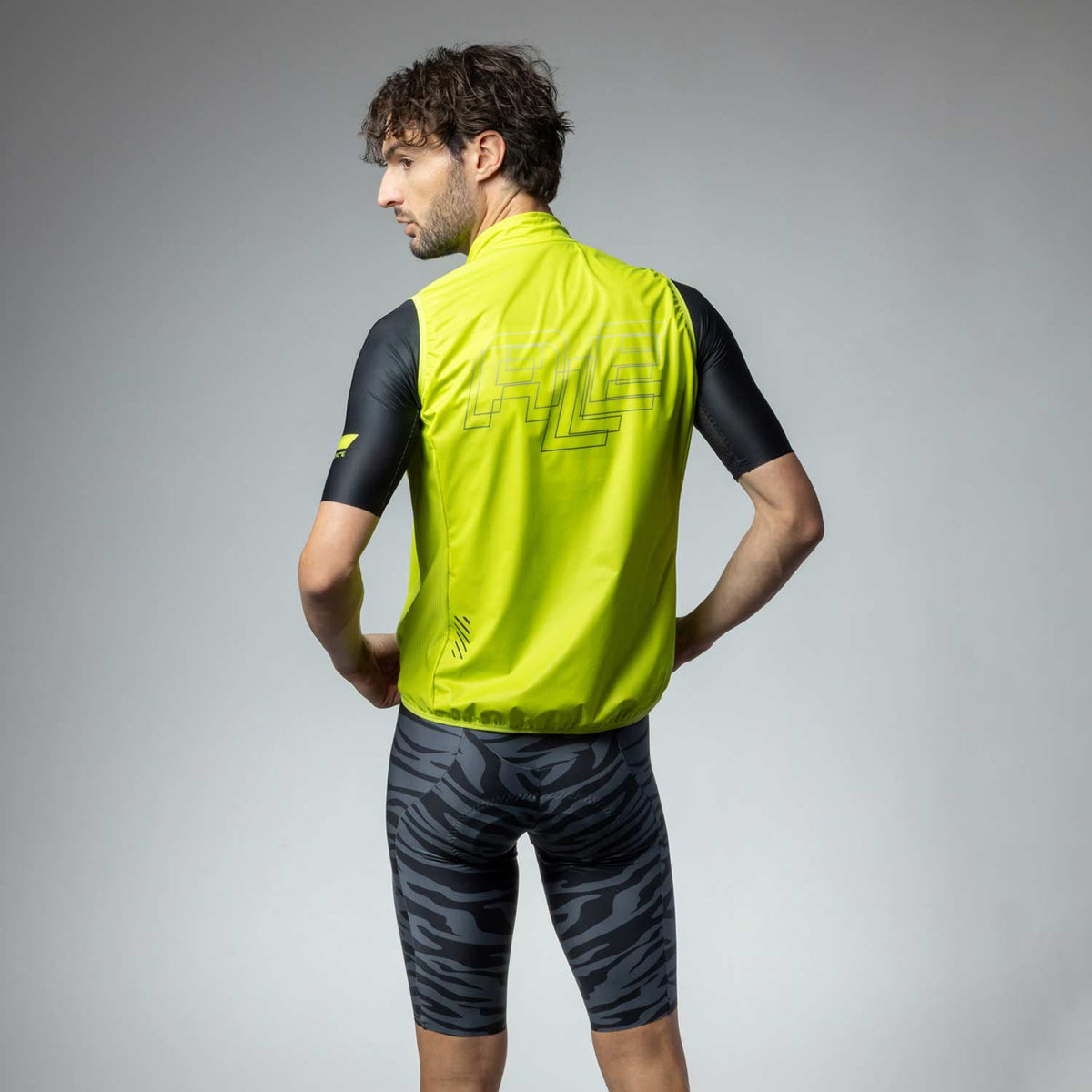 Sauvage PR-E Vest