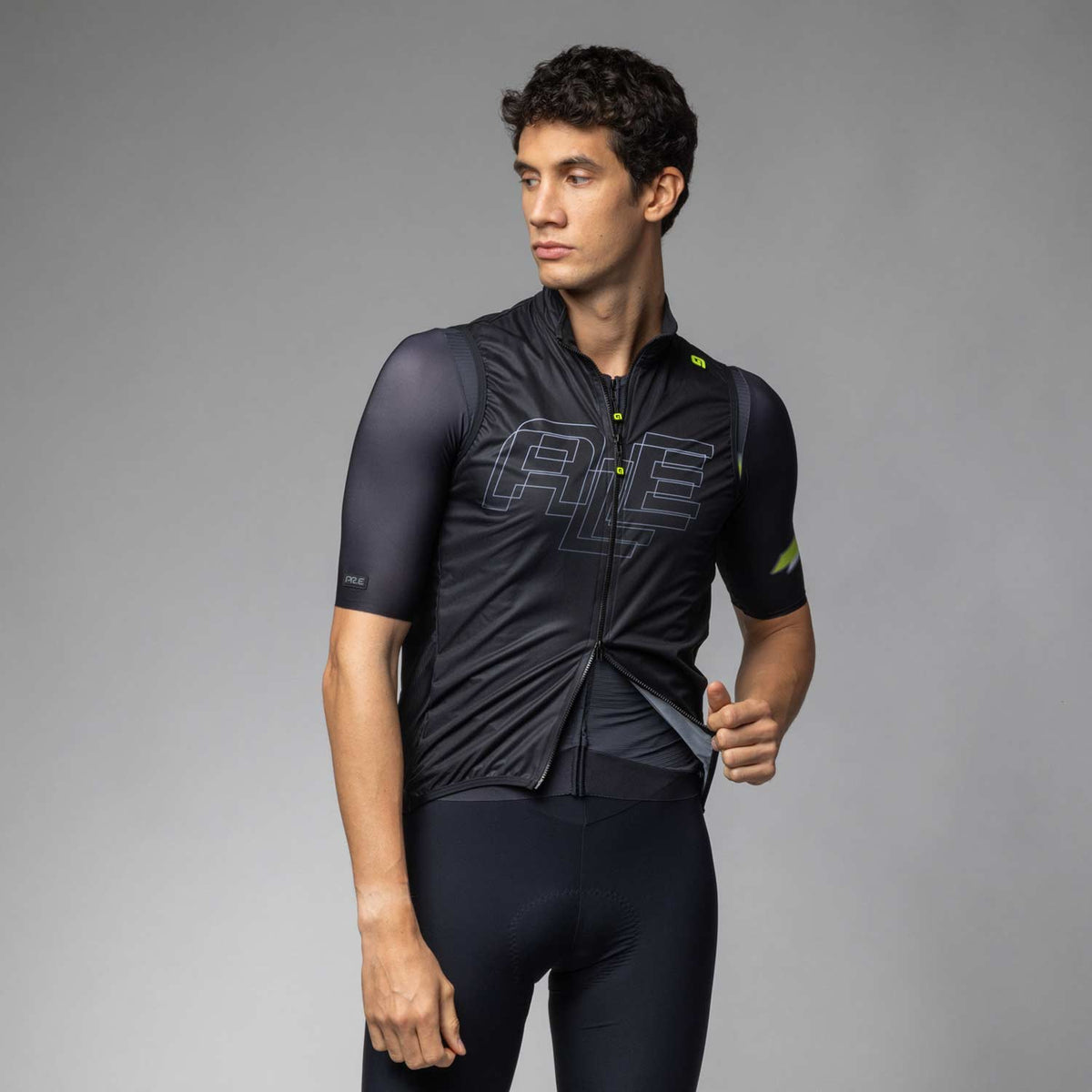 Sauvage PR-E Vest