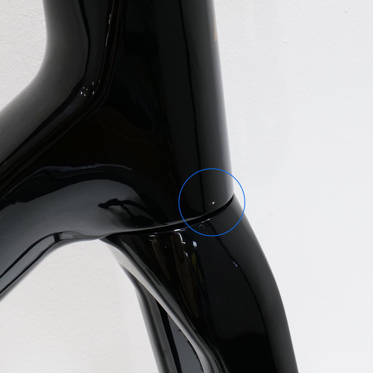 Venta R Magma Black Medium Ex Demo Frame