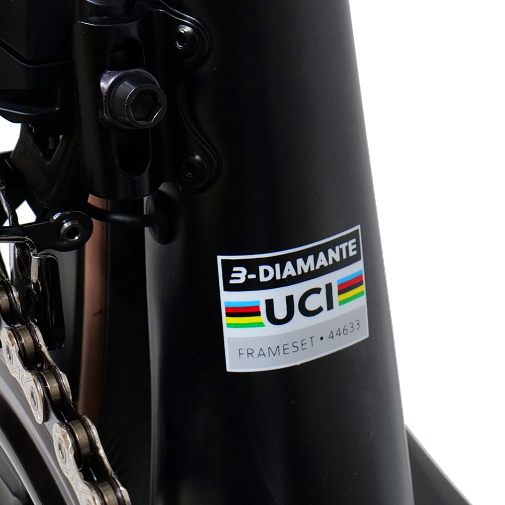 Diamante Ultegra Di2 Stealth Bike