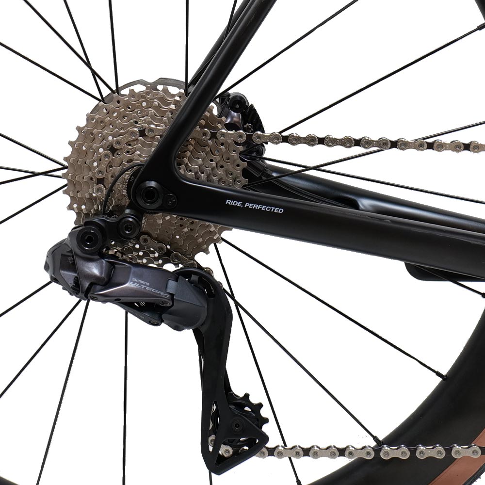 Diamante Ultegra Di2 Stealth Bike
