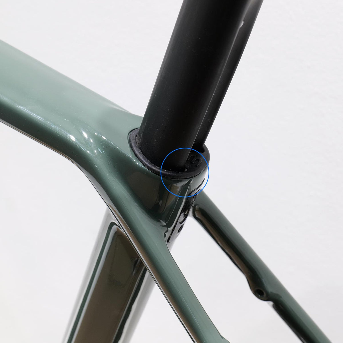 Volta Gravel Apex Military Green E-Bike