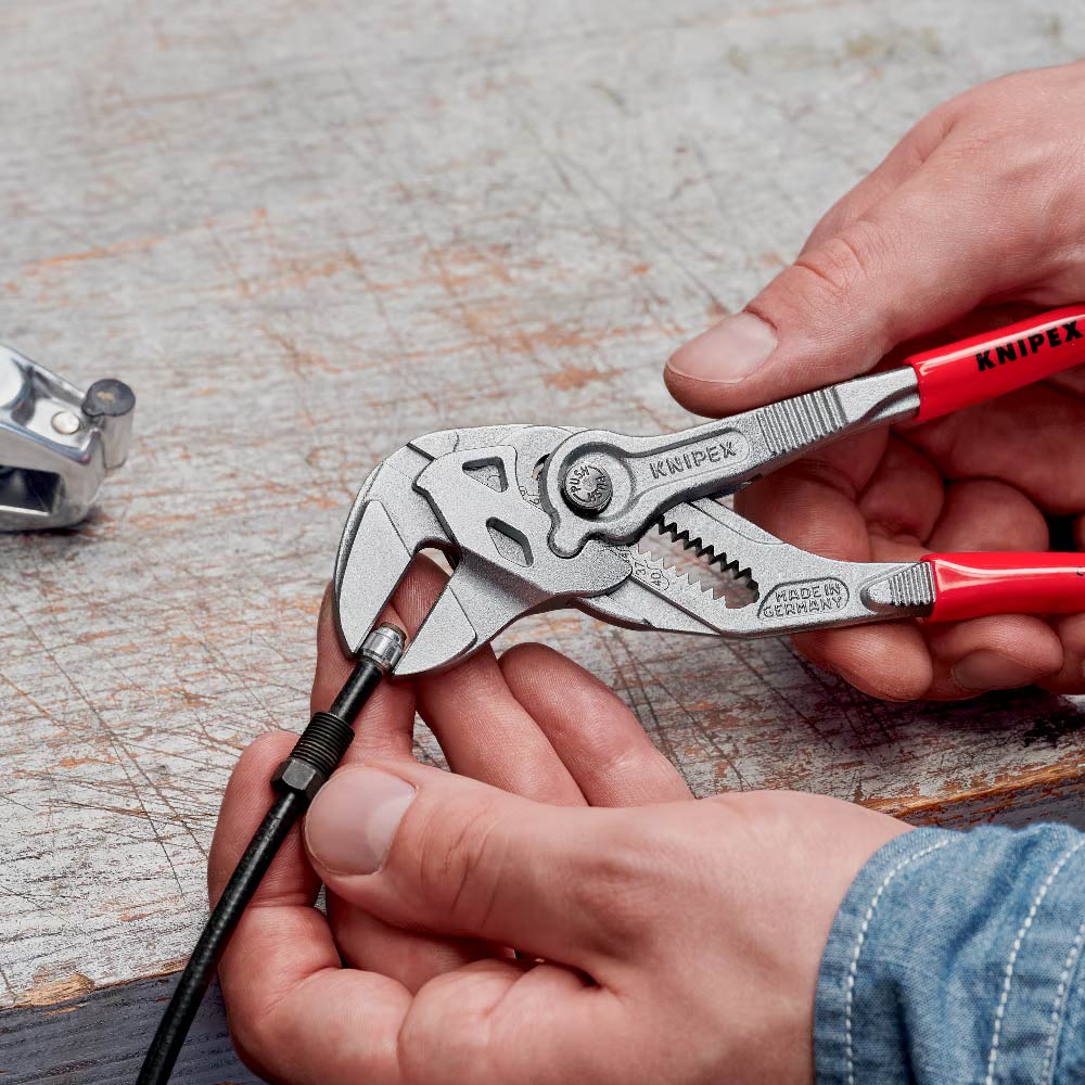 86 03 180 Pliers Wrench 180mm