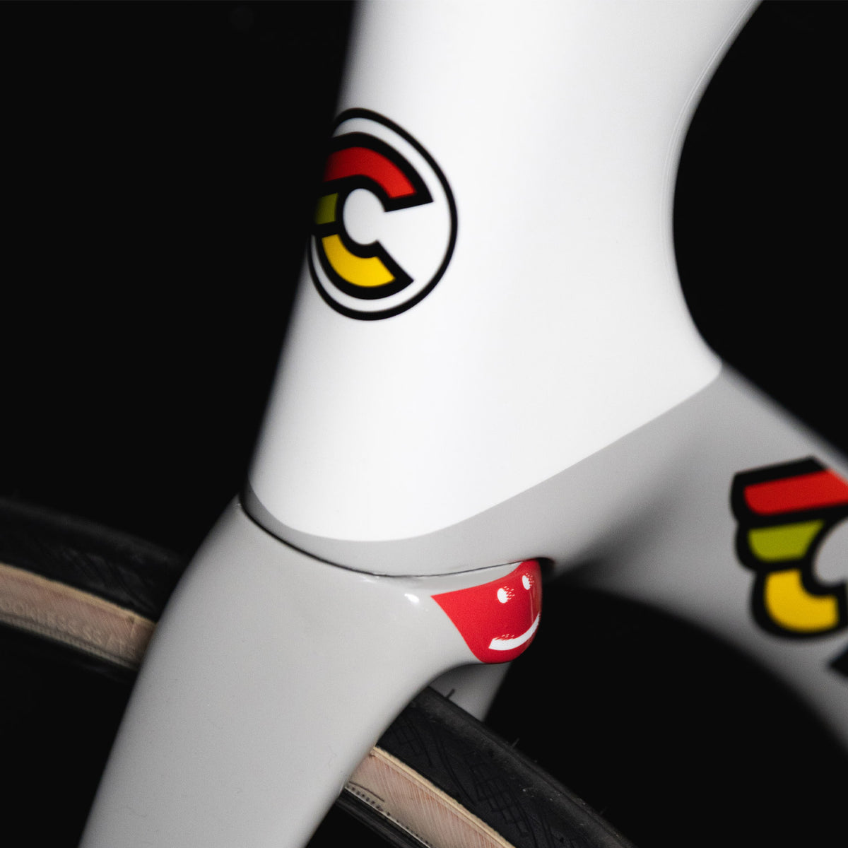 Aeroscoop Ultegra Di2 Coral White Bike