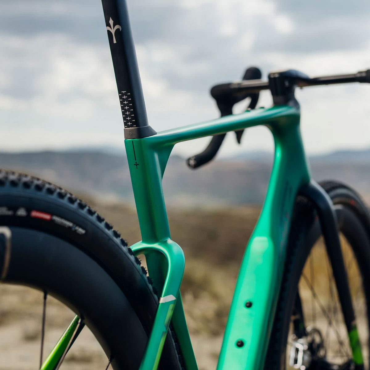 Rave SLR ID2 GRX Di2 Graff Aero Green Bike