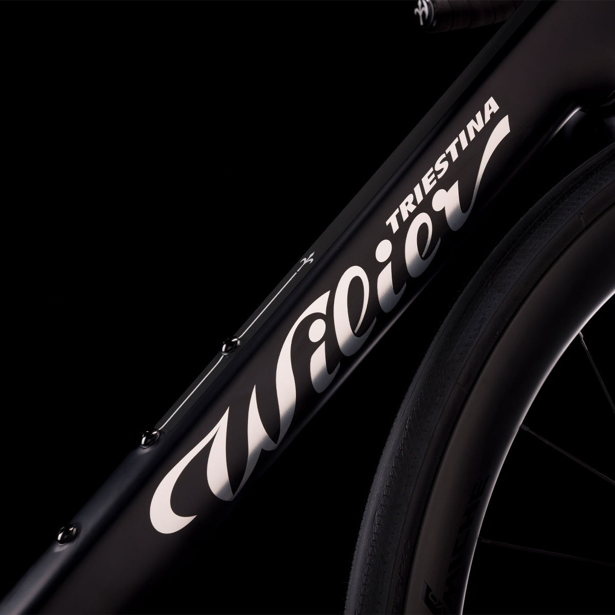 Filante SL 105 Di2 Syntium Bullet Black Bike