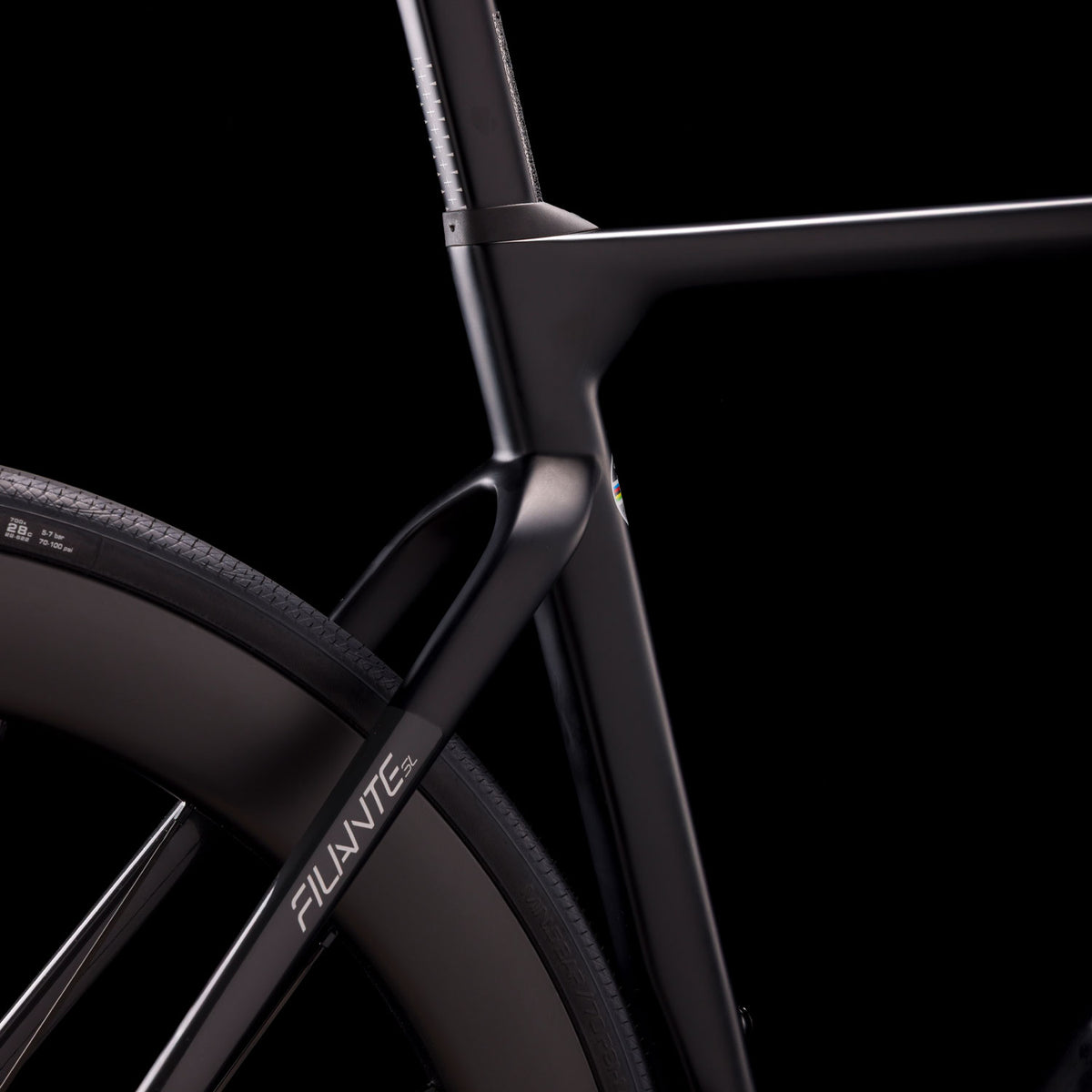Filante SL 105 Di2 Syntium Bullet Black Bike