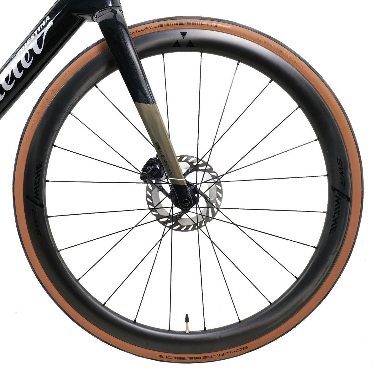 Granturismo SL 105 Di2 SWR Black Bike