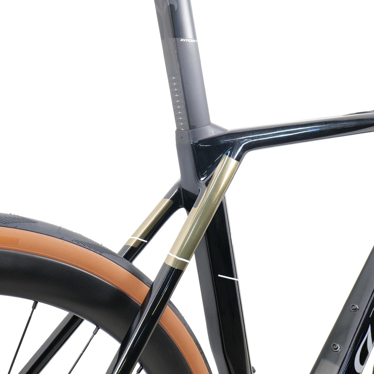 Granturismo SL 105 Di2 SWR Black Bike