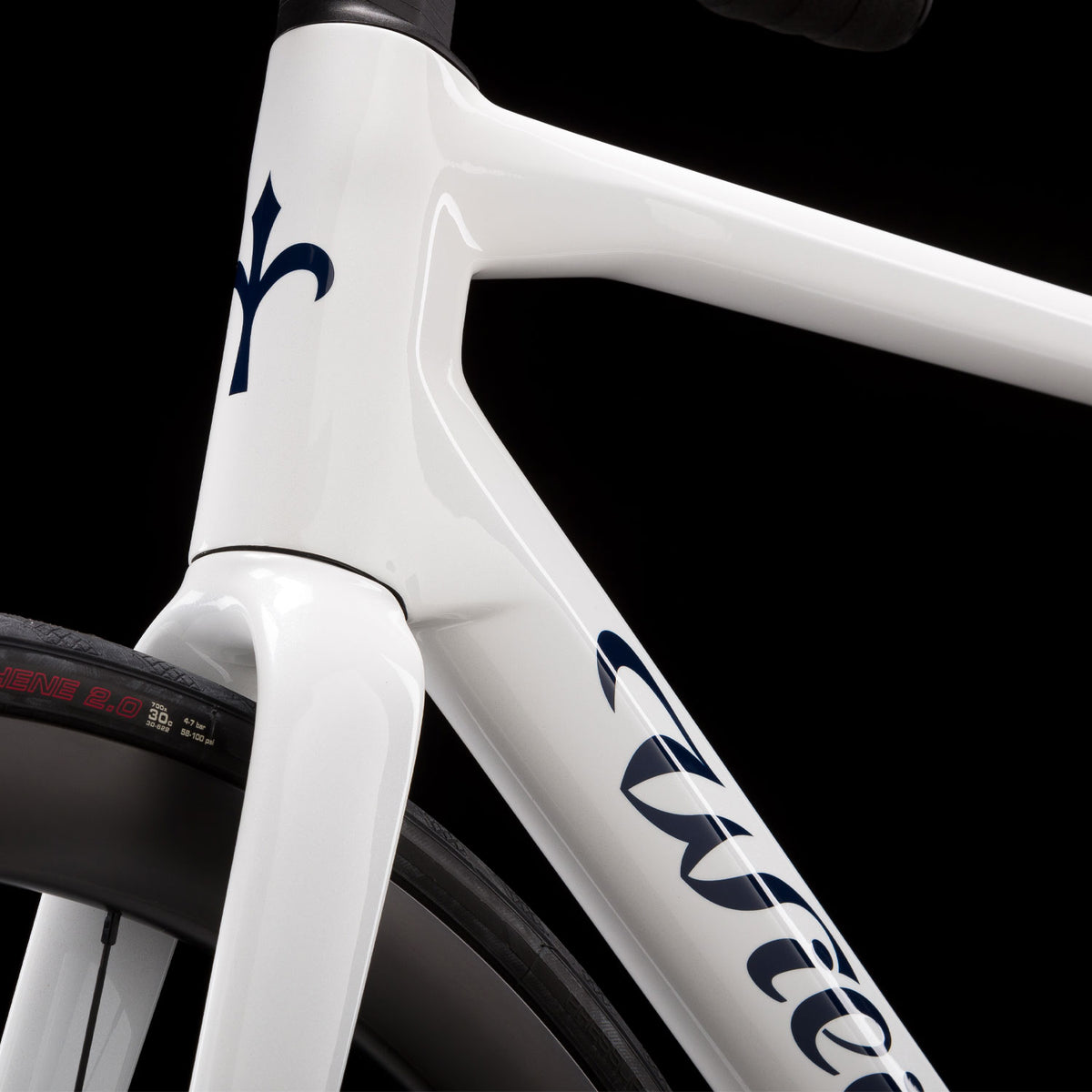 Granturismo SL 105 Di2 Syntium White Bike