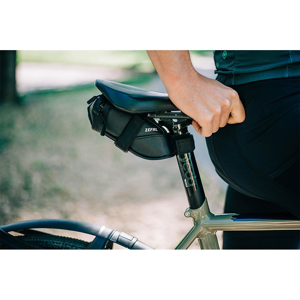 Iron Pack 2 Dual Strap Saddle Bag